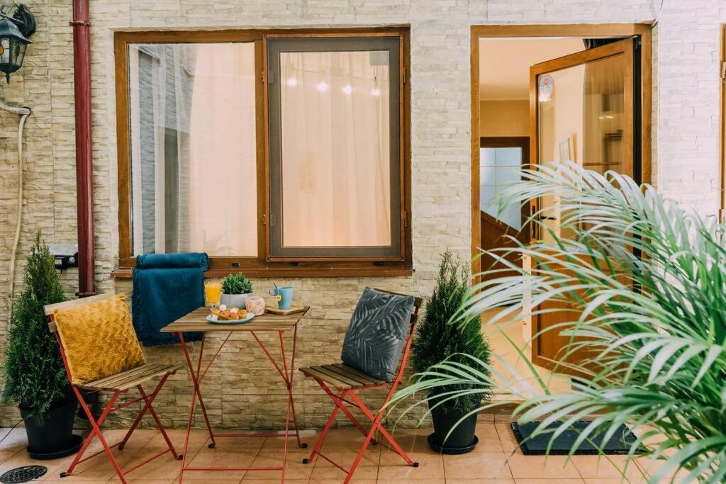 Studio With Private Terrace Next To Cismigiu Bukareszt Zewnętrze zdjęcie