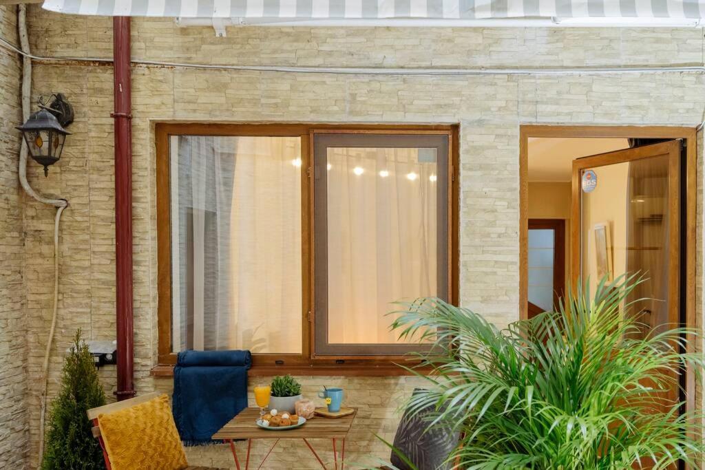 Studio With Private Terrace Next To Cismigiu Bukareszt Zewnętrze zdjęcie